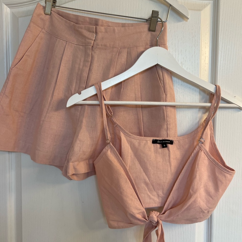 Short set - Picture 2 of 3